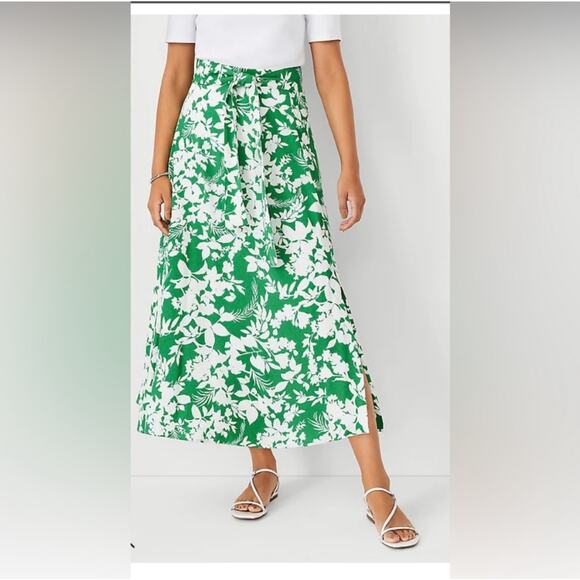 Ann Taylor Dresses & Skirts - Ann Taylor Green and White Floral Midi Skirt